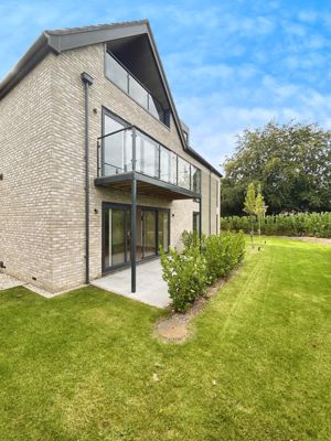 Photo 5- click for photo gallery